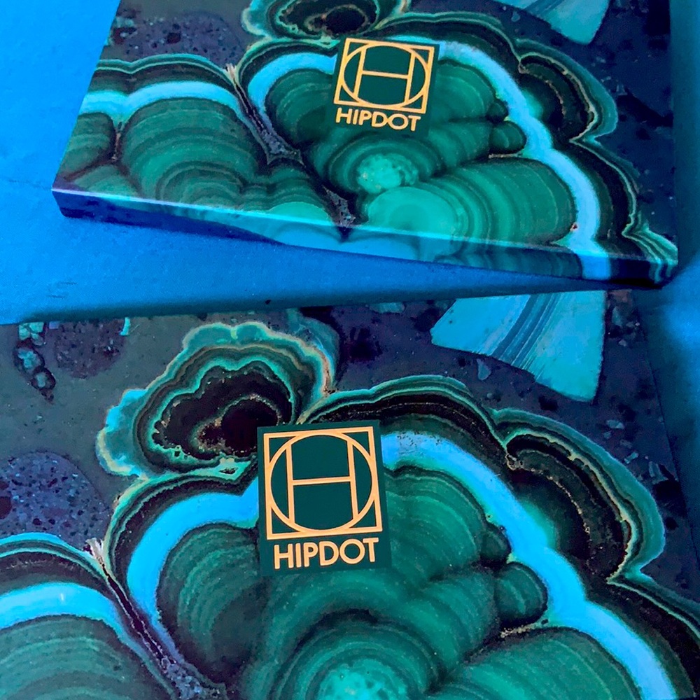 Hipdot Eyeshadow Palette